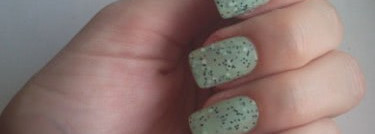 Стихия - воздух: El Corazon Active Bio-gel Color gel polish Souvenir eggs #423/105, 106, Dance Legend Fruity Milk #947 и Deborah Lippmann Glitter in the air
