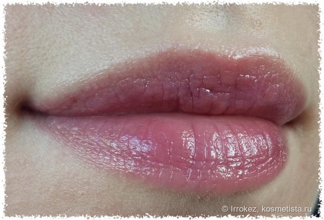 Красавица Givenchy Rouge Interdit Vinyl #16 Noir revelateur