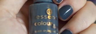 Нотка грусти с Essence Colour & Go "Movie Star"