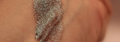 Мой первый пигмент от МАС  Pigment Blue Brown