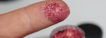 Ещё один пигмент который меня покорил- MAC pigment Rose