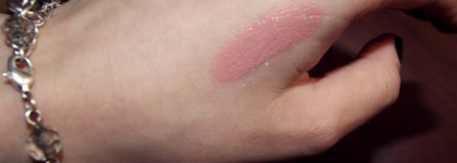 Нежность с YSL Rouge Volupte Perle Lipstick 107 Impetuous Beige
