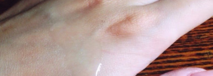 Мой фаворит среди несмываемого ухода за волосами - масло Kerastase Elixir Ultime Oleo-Complexe Versatile Beautifying Oil For All Hair Types