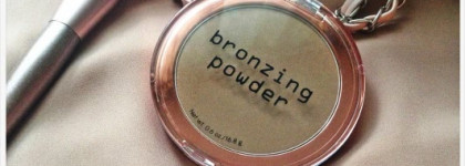 Горячо любимая Бронзирующая пудра Bronzing Powder by H&M в оттенке Luxury Tan
