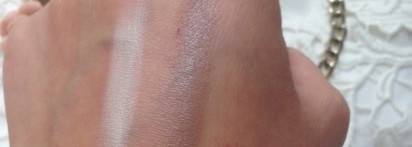 Неплохой  контурирующий стик Maybelline Master Contour V-Shape Contouring Duo 01 Light