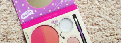 Милая палетка для лица Essence Bloggers' Beauty Secrets Touch up to go! в оттенке 01