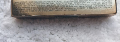 Блеск для губ Yves Saint Laurent Gloss Volupte #19