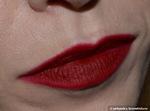Bourjois Rouge Edition Velvet Lipstisk -Помада-флюид с устойчивым матовым эффектом в оттенках Grand Cru 08 и Pink Pong 06