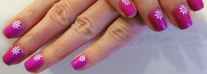 China Glaze Beach Cruise-r и ромашки