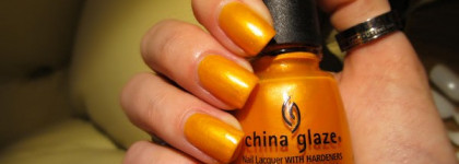 Бабочки лаками China Glaze и Orly