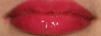 Мои новые блески от Artdeco: Lip Brilliance # 38 Soft Coral и Hydra Lip Booster # 55 Hot Pink
