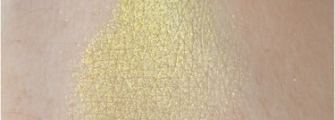 Лимонная горчица?! Тени Absolute Eye Colour Mono  в оттенке 620 Inglorious Mustards от Catrice