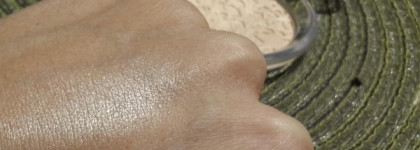 Бюджетное рождество от Essence Merry  Berry collection 2015