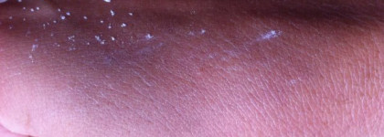 Victoria's Secret Bombshell luminous body powder