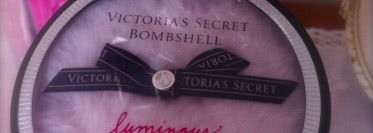 Victoria's Secret Bombshell luminous body powder