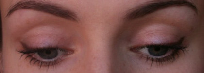 Набор для бровей Catrice Eyebrow Set в оттенке 010