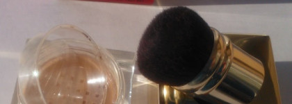 Clarins  Skin Illusion Mineral & Plant Extracts Loose Powder Foundation №107 – Минеральная рассыпчатая пудра-основа, придающая сияние коже