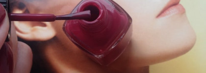 Chanel Le Vernis nail colour 533 April