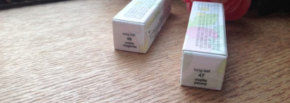 Clinique Long Last Soft Matte Lipstick в оттенках 47 Matte Peony и 49 Matte Magenta