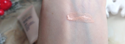 Estée Lauder Double Wear All Day Glow BB Moisture Makeup Broad Spectrum SPF 30 в оттенке 1.0 Intensity