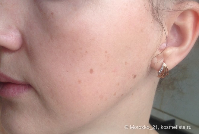 Estée Lauder Double Wear All Day Glow BB Moisture Makeup Broad Spectrum SPF 30 в оттенке 1.0 Intensity