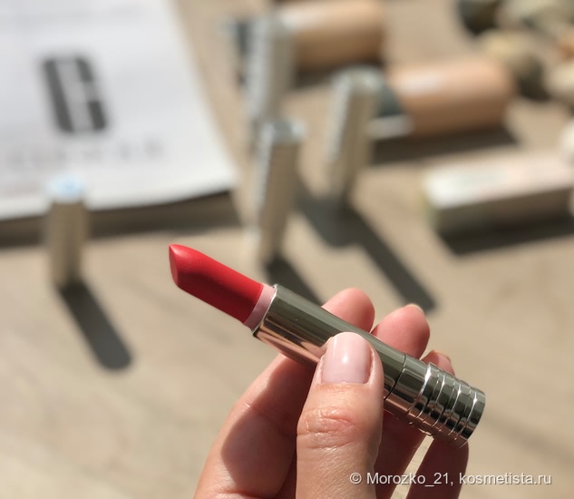 Clinique Long Last Lipstick #0A Runway Coral - новый коралл в моей косметичке