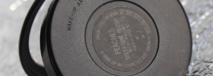 Румяна МАС Powder Blush в оттенке Peaches-для любителей персиков