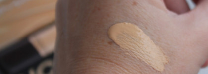 MAC Studio Fix Fluid SPF 15 NC15