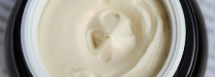 Крем для лица с омолаживающим эффектом Glamglow Youthcream Rejuvenating Power Peptide Moisturizer