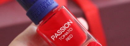 Идеальный красный - лак для ногтей Christina Fitzgerald "Passion Tomato Red"