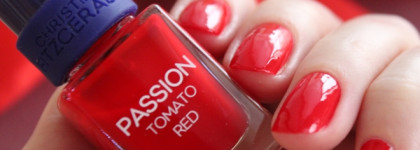 Идеальный красный - лак для ногтей Christina Fitzgerald "Passion Tomato Red"