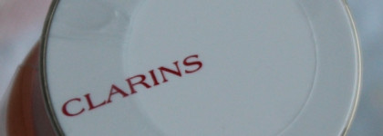 Мой ежедневный друг - Укрепляющий смягчающий флюид Clarins Extra-Firming Treatment Essence