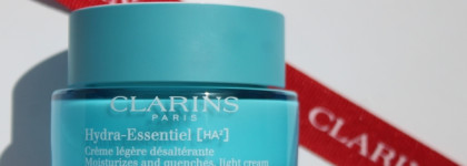 Мои хорошие друзья этой весны - дневной и ночной кремы из обновлённой линейки Hydra-Essentiel Clarins