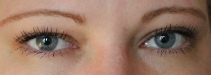 Тушь Essence Multi Action Mascara