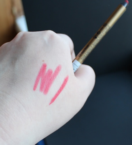Блеск и карандаш. Dior addict gloss Iconic red №856 и Max Factor Colour Elixir Lip Liner №10 Red Rush