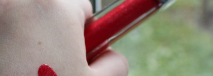 Блеск и карандаш. Dior addict gloss Iconic red №856 и Max Factor Colour Elixir Lip Liner №10 Red Rush