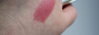 Странная гостья - Clinique High Impact Lip Colour SPF 15 №19 Extreme Pink