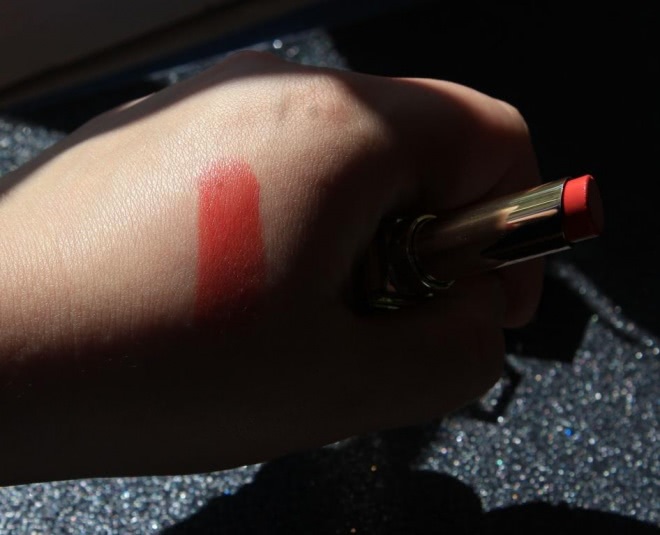Clarins Rouge Eclat Satin Finish Age-Defying Lipstick в оттенке №08 Coral Pink