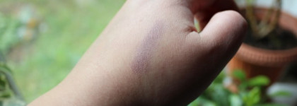 Тихие семейные вечера на дачной веранде с Clarins Ombre Mineral Eyeshadow Smoothing & Long-Lasting №09 Lavender Tea