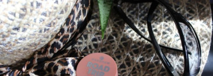 Бальзам Essence Road Trip Allround balm в оттенке №01 Young, wild, awesome