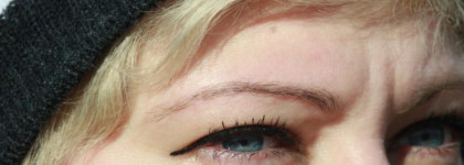 Тушь для бровей Essence Make me brow Eyebrow gel mascara в оттенке 02 browny brows