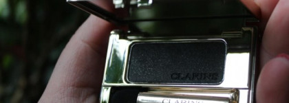 Совсем не весенние - Clarins Ombre Mineral Eyeshadow Smoothing & Long-Lasting №15 Black Sparkle - тьма, шторм и буря в заливе