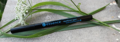 Карандаш-подводка Essence Eyeliner pen Waterproof. Принадлежности для бассейна
