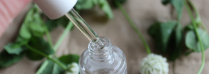 Essence nail art express dry drops Покрытие верхнее для быстрого высыхания лака "экспресс сушка"