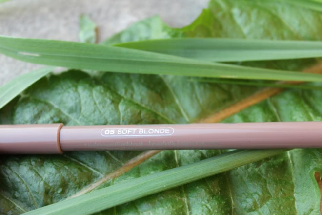 Карандаш для бровей Essence Eyebrow designer №05 Soft Blonde