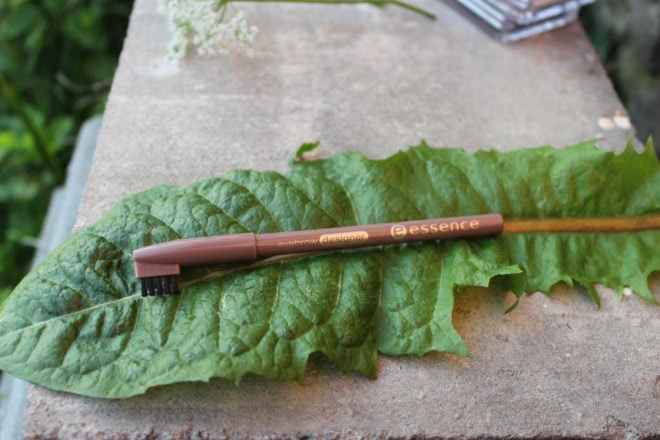 Карандаш для бровей Essence Eyebrow designer №05 Soft Blonde