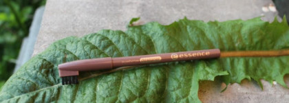 Карандаш для бровей Essence Eyebrow designer №05 Soft Blonde