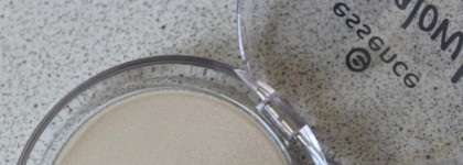 Сиять в праздники и каникулы! Кремовый хайлайтер Essence Soo glow! Cream to powder highliter №10 Look onthe bright side