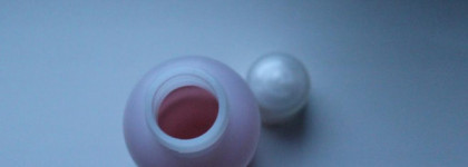 Essence Nail polish remover Nail hardening Эссенс жидкость для снятия лака укрепляющая