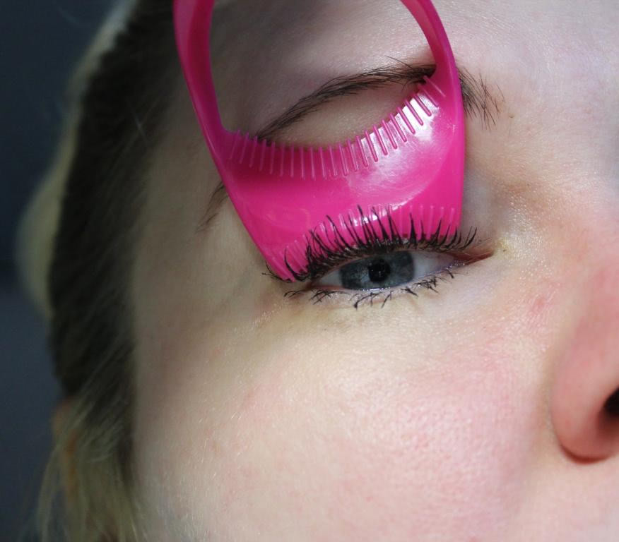 Как пользоваться аксессуаром для макияжа глаз эйвон
